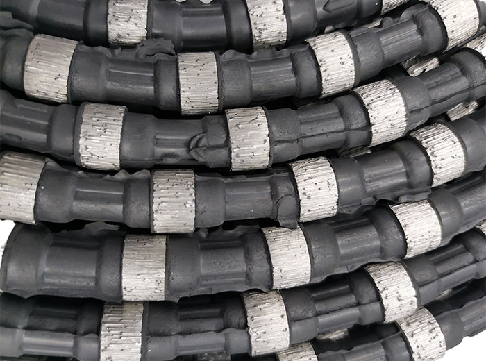 5m3/H To 8m3/H Hard Granite Wire Saw Classical Diamond Cutting Wire Saw