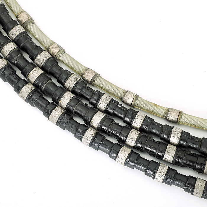5m3/H To 8m3/H Hard Granite Wire Saw Classical Diamond Cutting Wire Saw