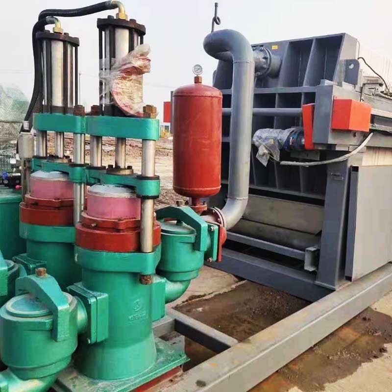 Multi Cylinder Hydraulic Slip Mud Pump Machine For Sewage Sludge Treatment
