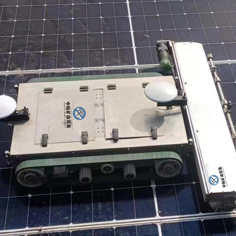 360° Rotating Dry Cleaning Photovoltaic Panel Cleaning Robot Remote Control
