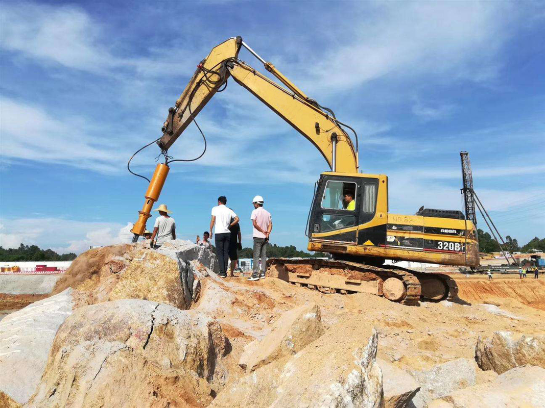 Excavator Mounted Rock Splitter Large Stone Breaker For Blasting And Demolition